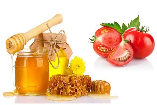 Mặt Nạ Cà Chua Và Mật Ong