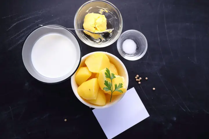 Mặt Nạ Khoai Tây Sữa Tươi Có Tác Dụng Gì