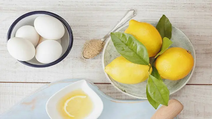 Mặt Nạ Lòng Trắng Trứng Gà Và Chanh