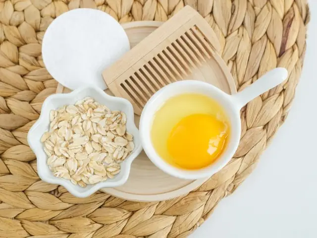 Mặt Nạ Trắng Da Từ Trứng Gà Mặt Nạ Trắng Da Từ Trứng Gà