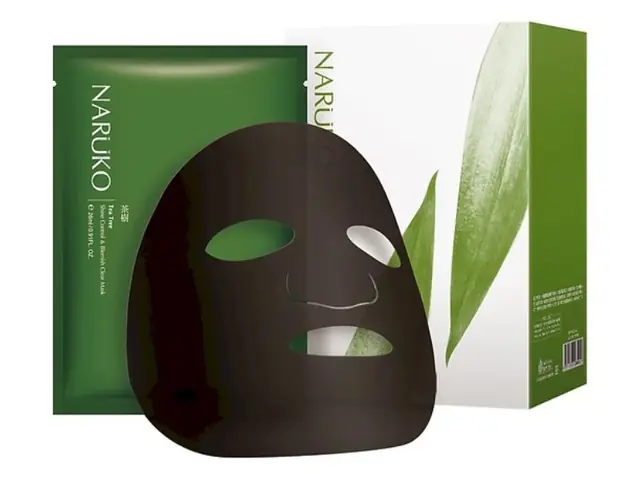 Mặt Nạ Trị Mụn Se Khít Lỗ Chân Lông