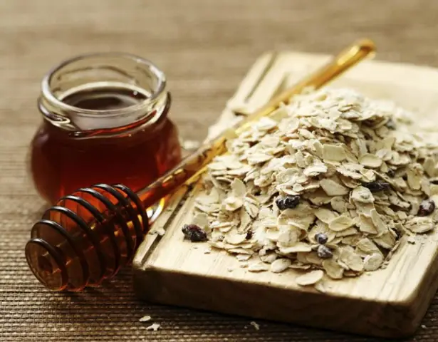 Mặt Nạ Yến Mạch Trị Mụn Trứng Cá