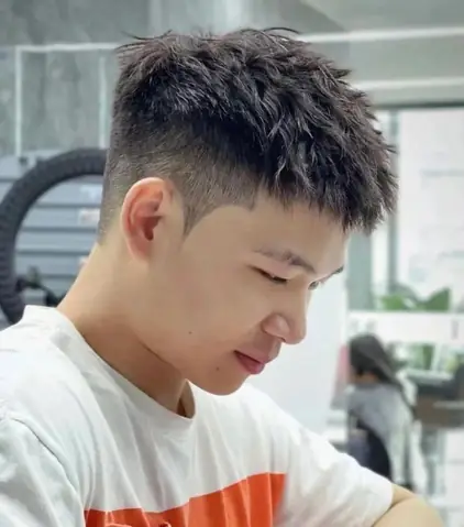 Mẫu Tóc Nam Cho Mặt Dài