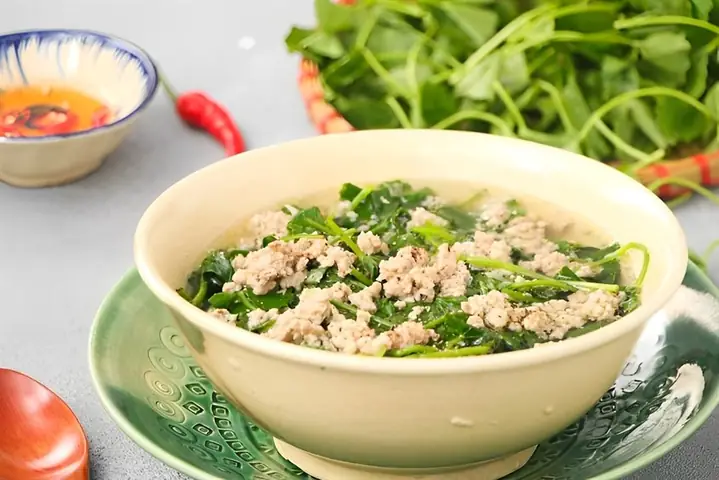 Mẹ Sau Sinh Nên Ăn Rau Gì