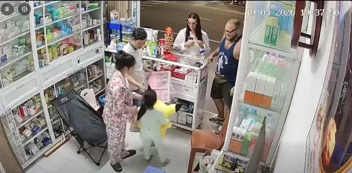 Mua Đồ Chơi Cho Bé Gái