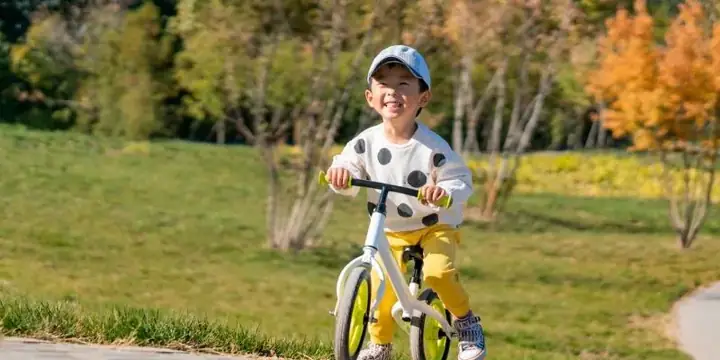 Mua Gì Cho Bé 2 Tuổi