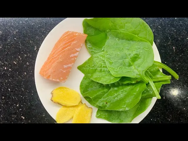 Nấu Bột Cá Hồi Cho Bé Với Rau Gì
