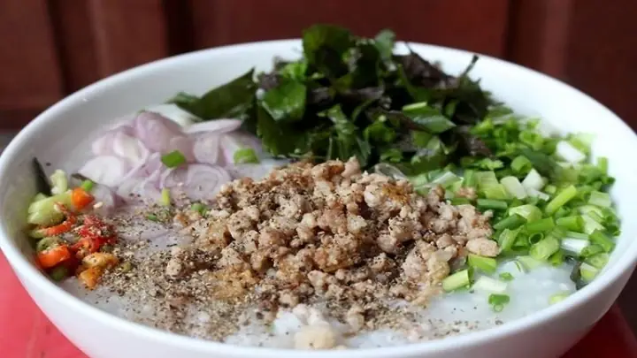 Nấu Cháo Tía Tô Cho Bé