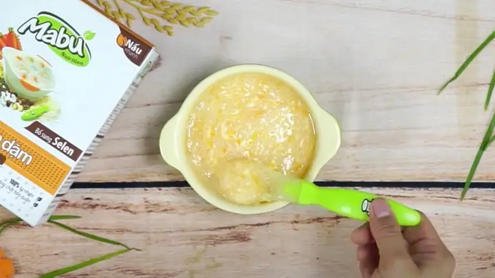 Nấu Cháo Trứng Cho Trẻ Ăn Dặm