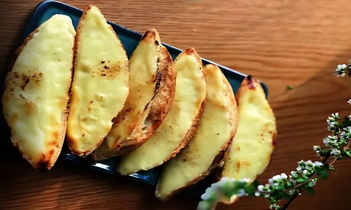 Nấu Mì Với Phô Mai Con Bò Cười