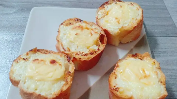 Nấu Mì Với Phô Mai Con Bò Cười