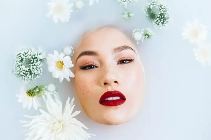 Nên Dùng Kem Dưỡng Mắt Khi Nào