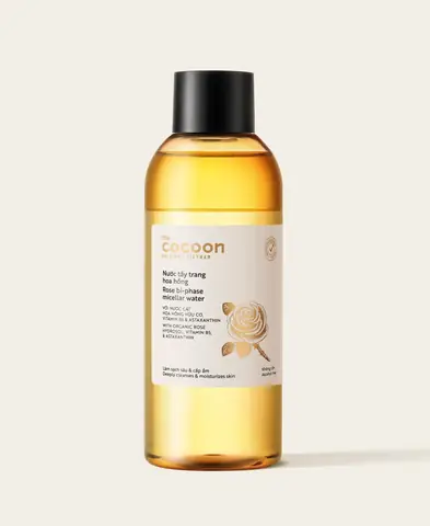 Nên Dùng Nước Tẩy Trang Hay Nước Hoa Hồng
