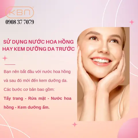 Nên Dùng Nước Tẩy Trang Hay Nước Hoa Hồng
