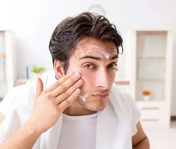 Nên Mua Sữa Rửa Mặt Nào Cho Nam