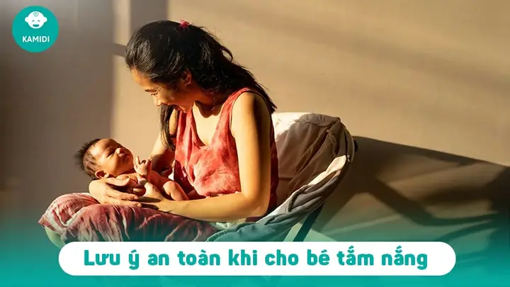 Nên Tắm Nắng Cho Trẻ Sơ Sinh Vào Lúc Nào