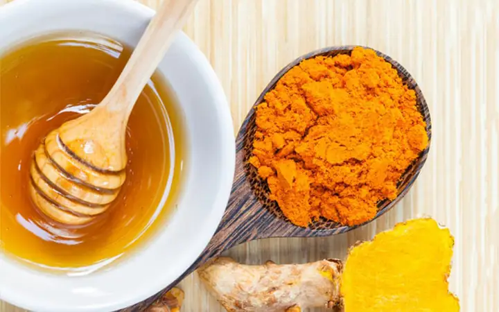 Nghệ Ngâm Mật Ong Trị Thâm