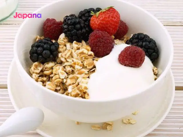 Ngũ Cốc Ăn Sáng Với Sữa
