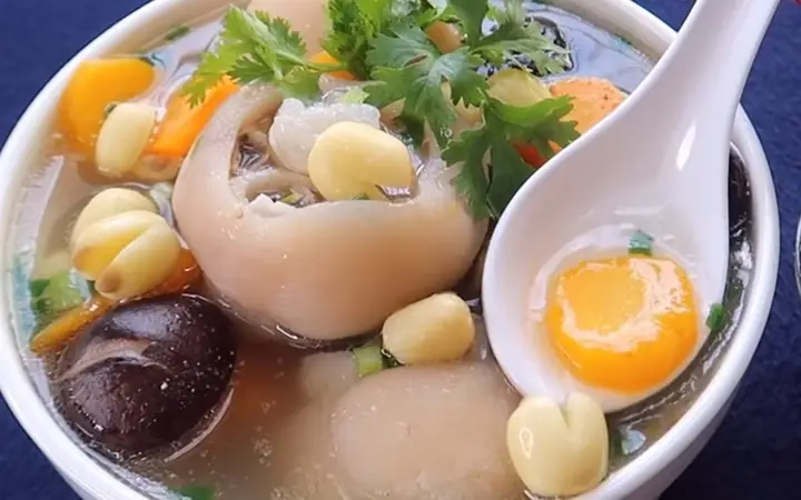 Những Món Ăn Làm Từ Hạt Sen