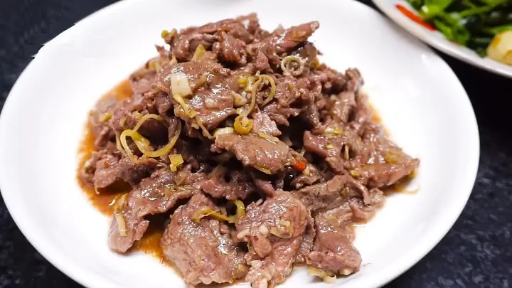 Những Món Ăn Ngon Với Thịt Bò