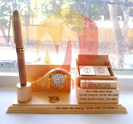Những Món Quà Ý Nghĩa Tặng Thầy Cô Giáo Những Món Quà Ý Nghĩa Tặng Thầy Cô Giáo