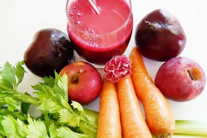 Nước Ép Cần Tây Củ Dền