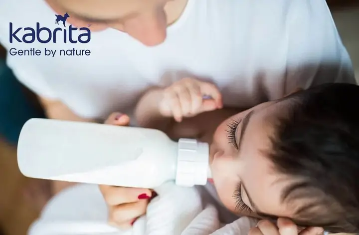 Pha Sữa Công Thức Cho Trẻ Sơ Sinh