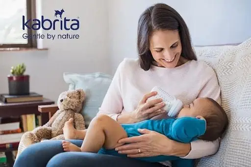 Pha Sữa Công Thức Cho Trẻ Sơ Sinh