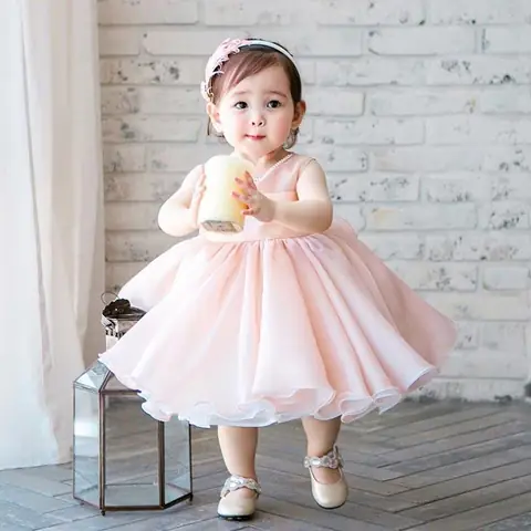 Quà Tặng Cho Bé Gái 1 Tuổi