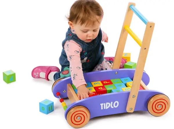 Quà Tặng Cho Bé Gái 1 Tuổi