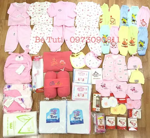 Quần Áo Sơ Sinh Cho Bé Gái Mùa Đông