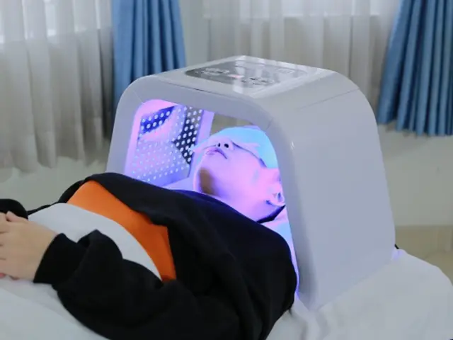 Review Trị Mụn Bằng Ánh Sáng Sinh Học