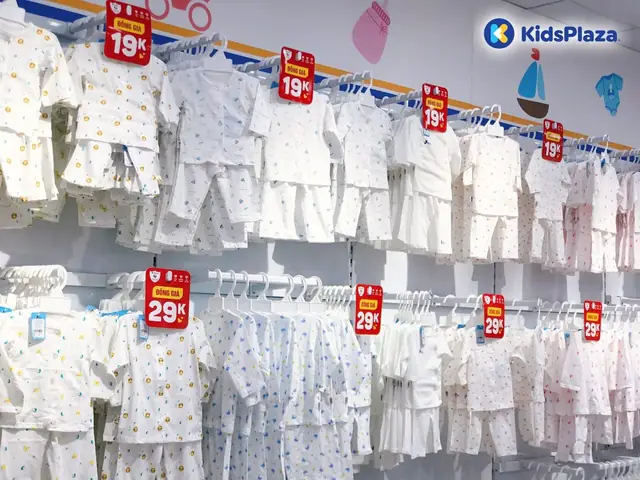 Sắm Đồ Sơ Sinh Cho Bé Gái Mùa Đông
