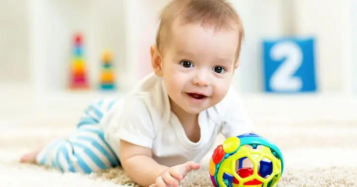 Sự Phát Triển Của Trẻ 8 Tháng Tuổi