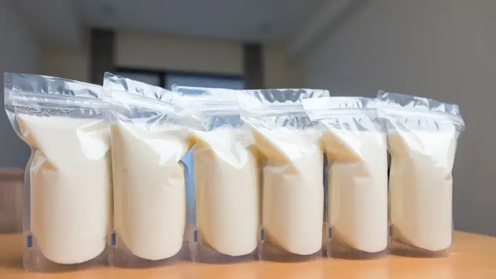 Sữa Mẹ Để Được Bao Lâu Trong Máy Hâm