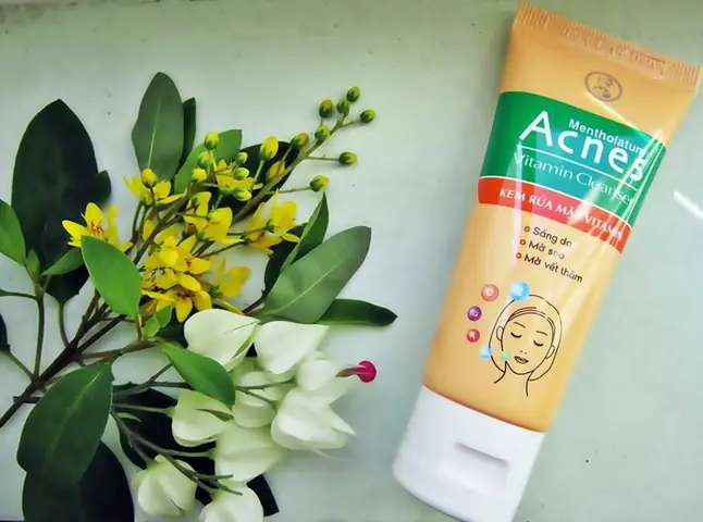 Sữa Rửa Mặt Bùn Non Acnes Review