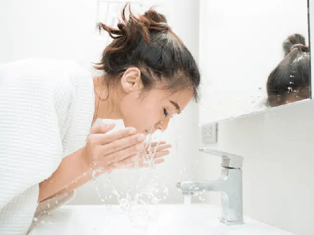 Sữa Rửa Mặt Bùn Non Acnes Review