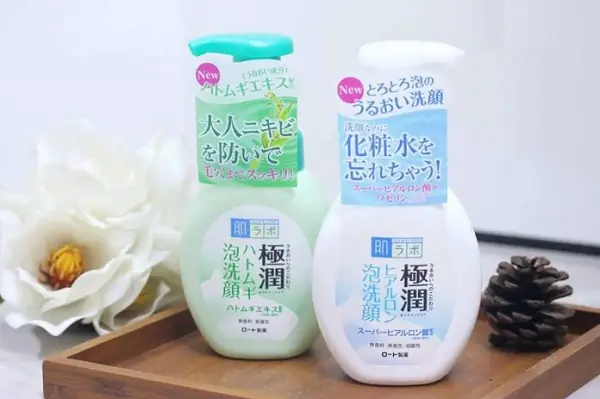 Sữa Rửa Mặt Nhật Tốt Cho Da Dầu