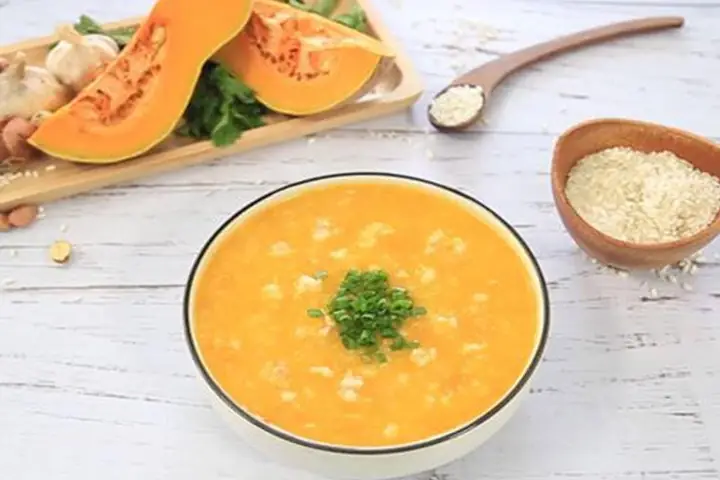 Súp Khoai Tây Bí Đỏ Cho Bé