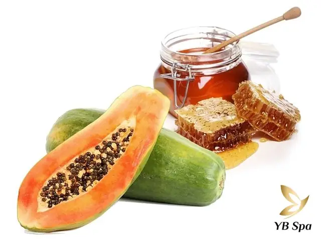 Tắm Trắng Bằng Đu Đủ Mật Ong
