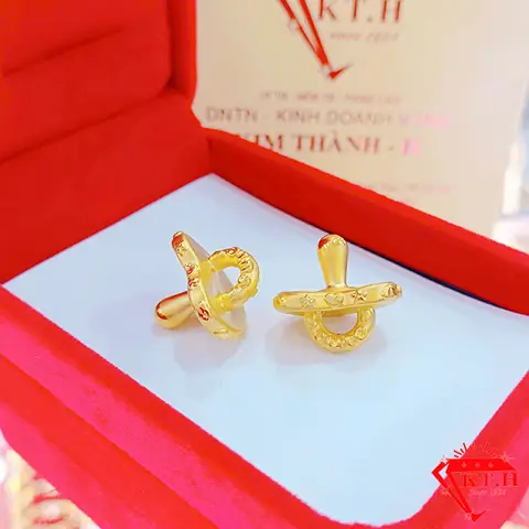Tặng Quà Đầy Tháng Cho Bé Tặng Quà Đầy Tháng Cho Bé