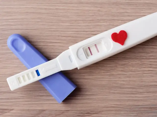 Thử Que 2 Vạch Có Nên Đi Khám Không