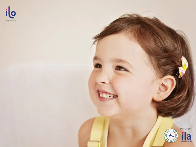 Tóc Ngắn Cho Bé Gái 1 Tuổi