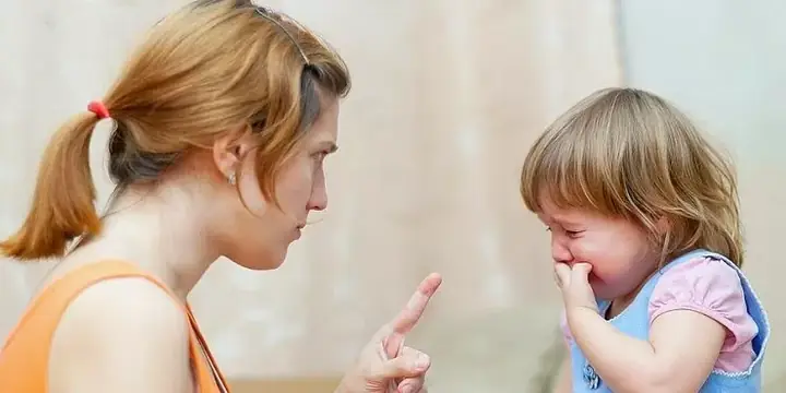 Trẻ 2 Tuổi Hay Cắn Bạn