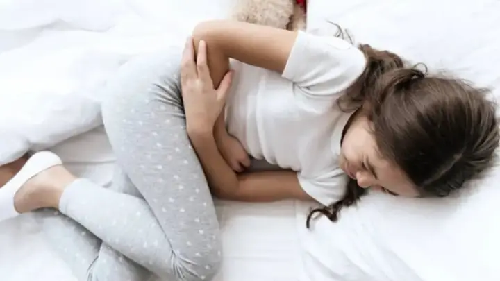 Trẻ 3 Tuổi Bị Đau Bụng Từng Cơn