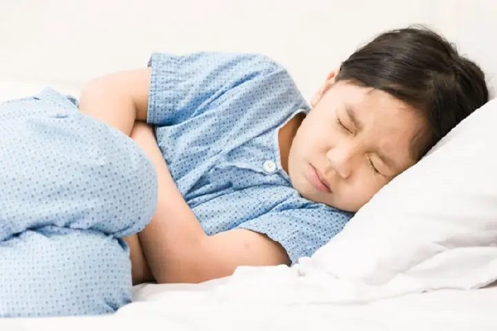 Trẻ 3 Tuổi Bị Đau Bụng Từng Cơn