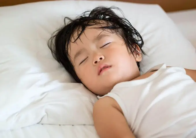 Trẻ Bị Ra Mồ Hôi Trộm