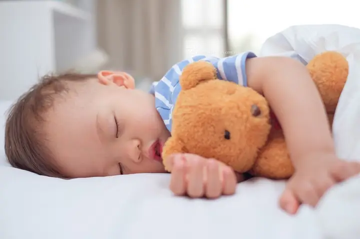 Trẻ Bị Ra Mồ Hôi Trộm