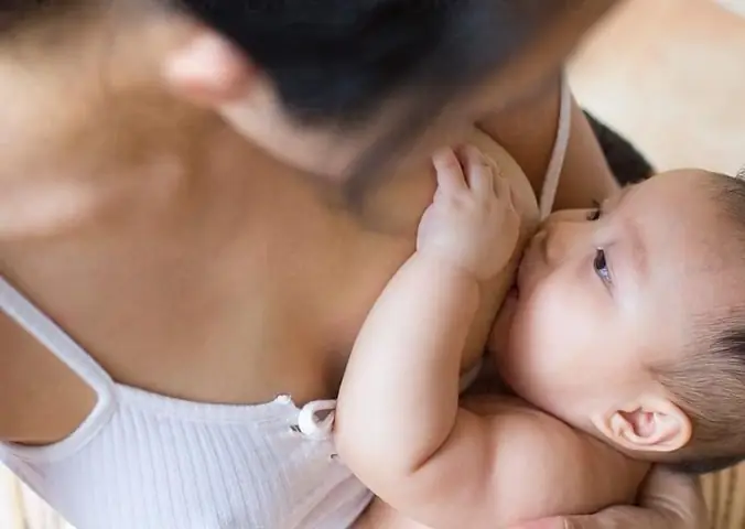 Trẻ Bú Mẹ Chậm Tăng Cân