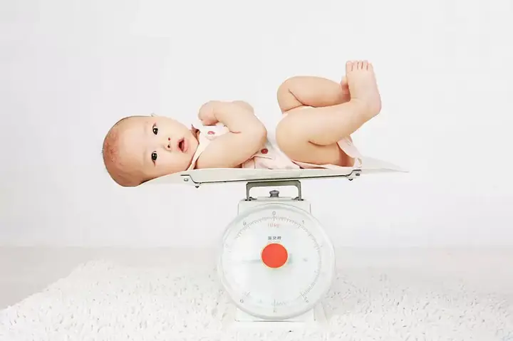 Trẻ Bú Mẹ Chậm Tăng Cân
